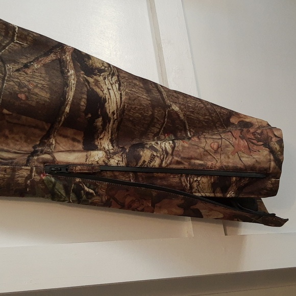 An American Tradition Camo Hunting Rain Pants, Mens M - Picture 7 of 7